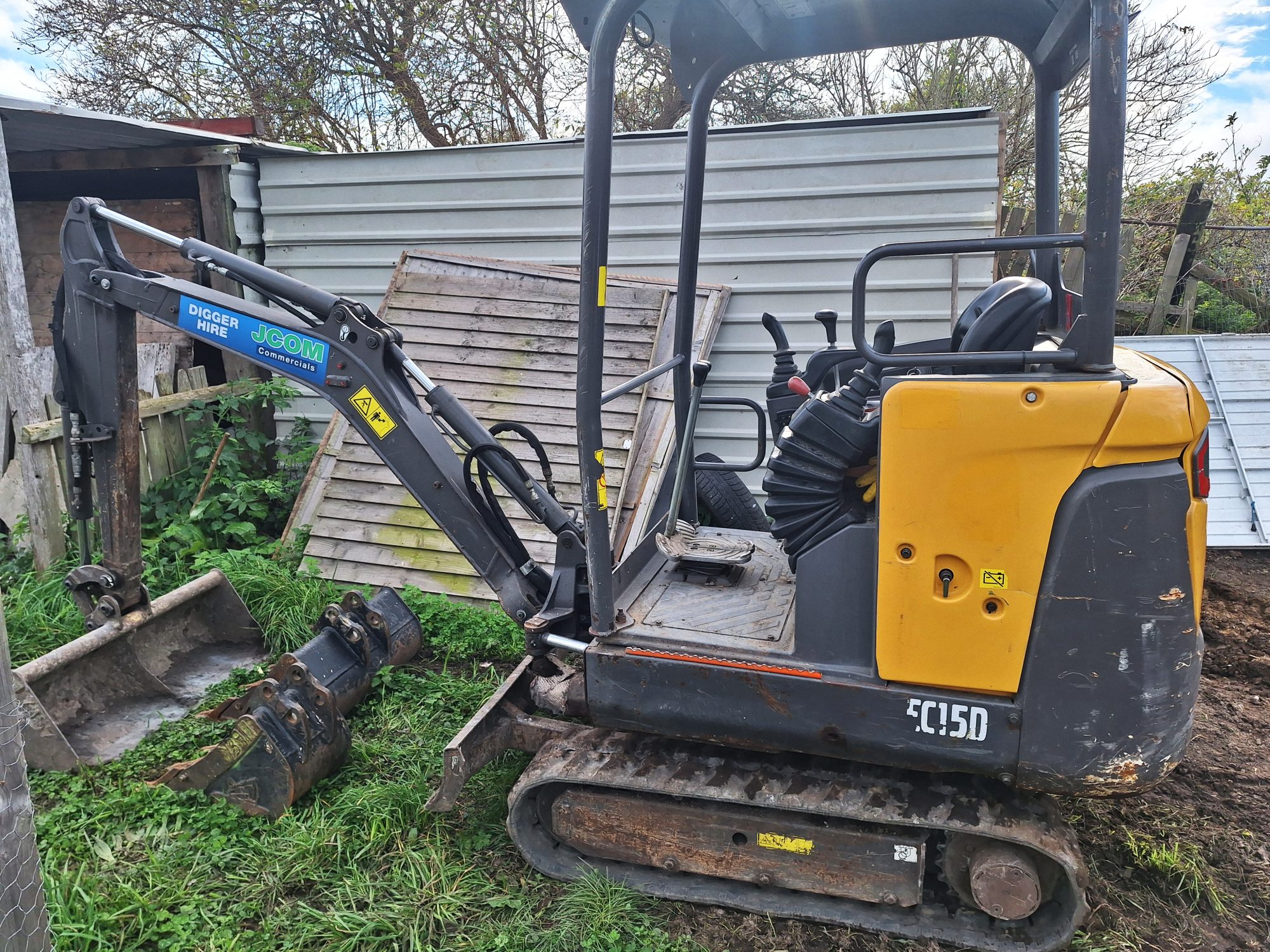 JCOM commercial waste removal